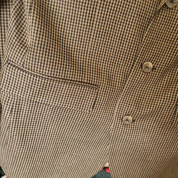 3 Button Blazer / Sports Coat by J. Riggings - 38 R - Picture 5 of 7